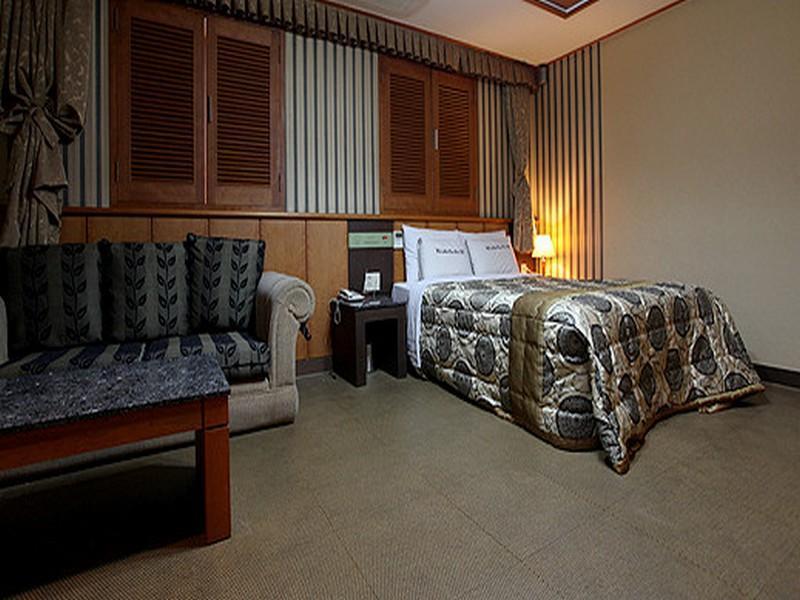 Rampart Hotel Suwon Exterior foto